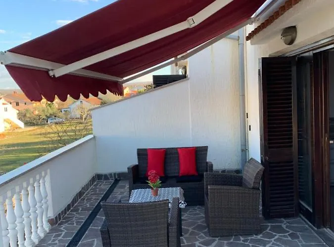 Matthew & Oscar Apartament Porat (Krk)